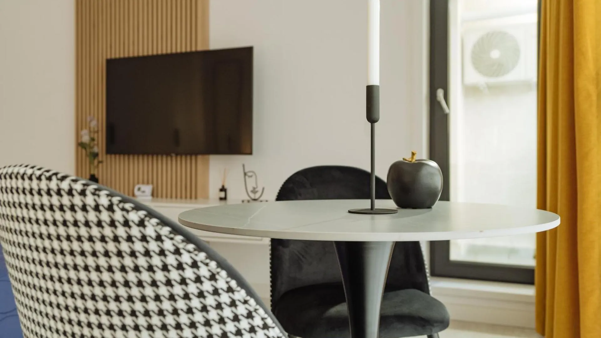 Plaza Luxury & Cozy Apartment Bucarest
