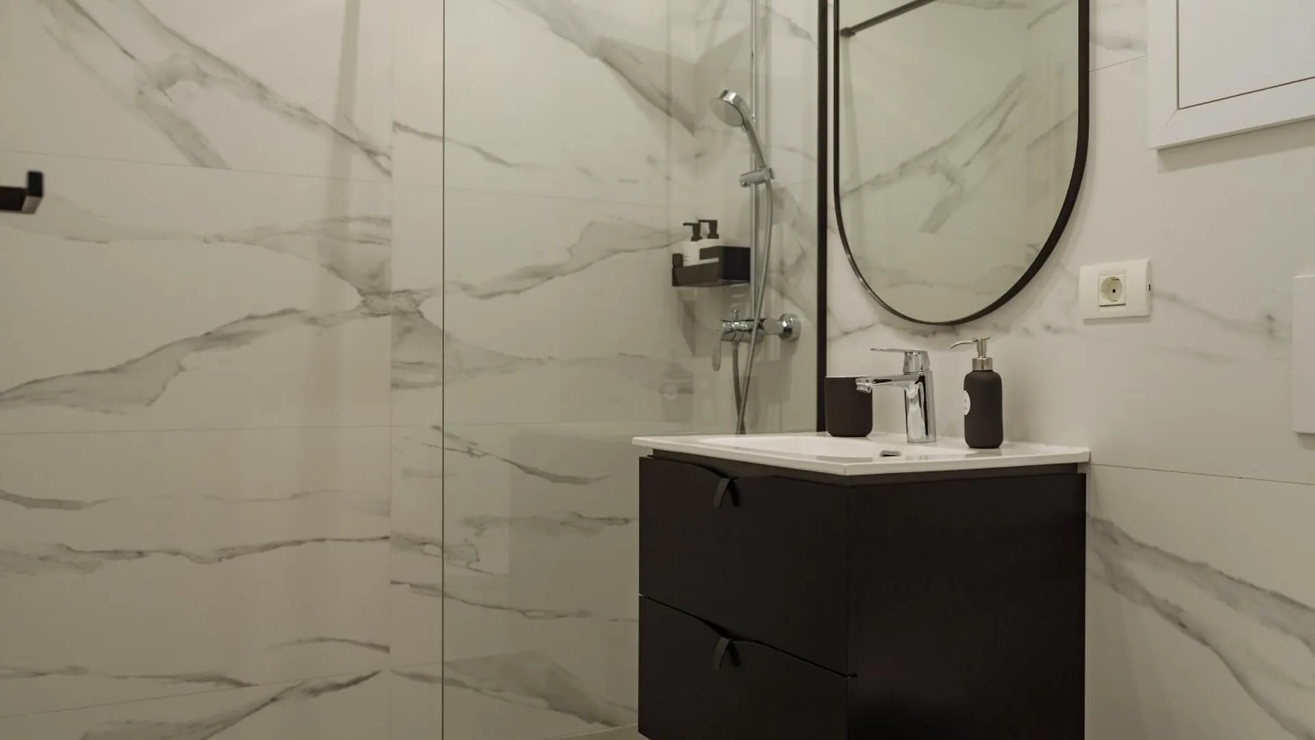 Plaza Luxury & Cozy Apartment Bucarest