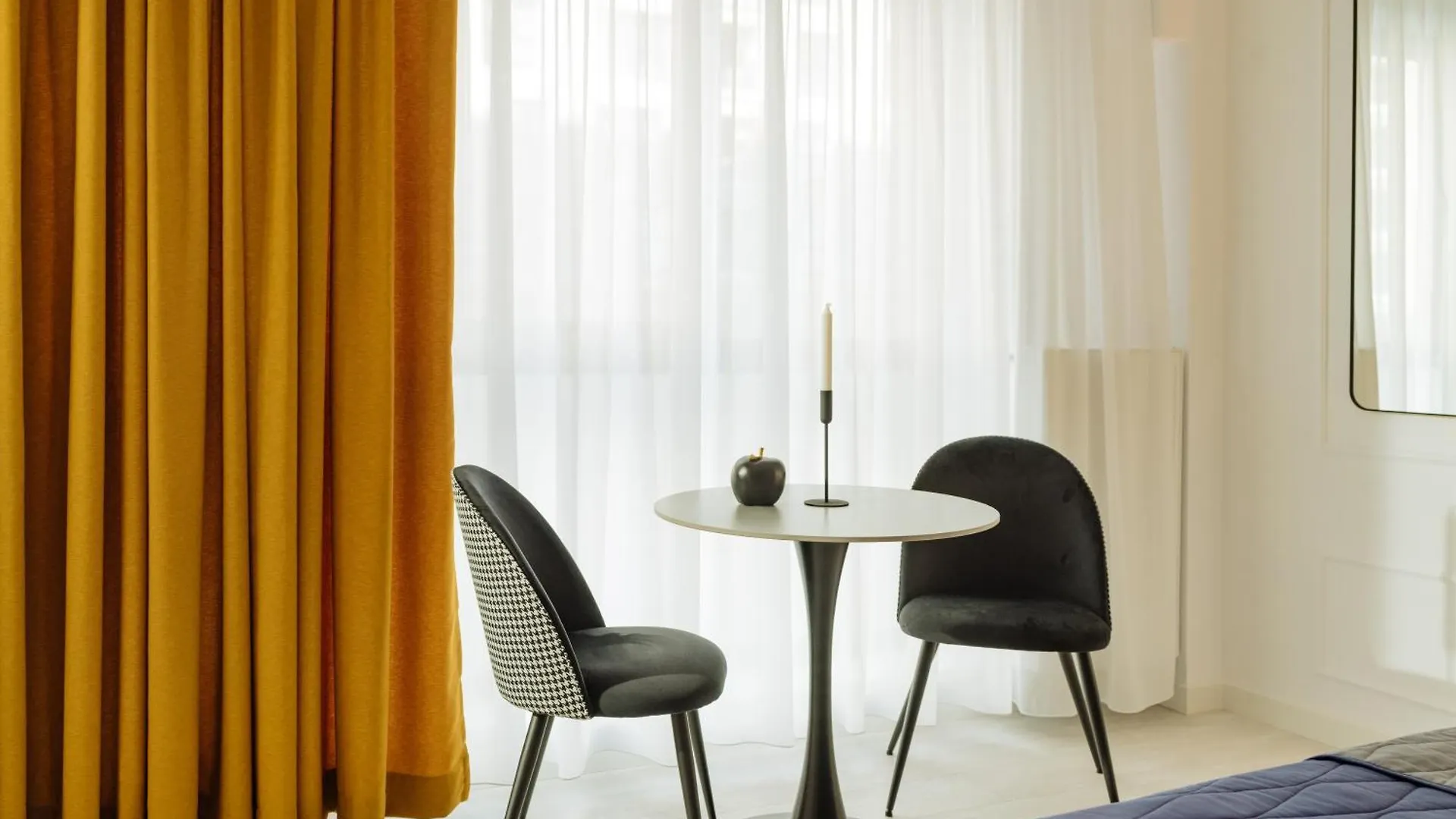 Plaza Luxury & Cozy Apartment Bucarest