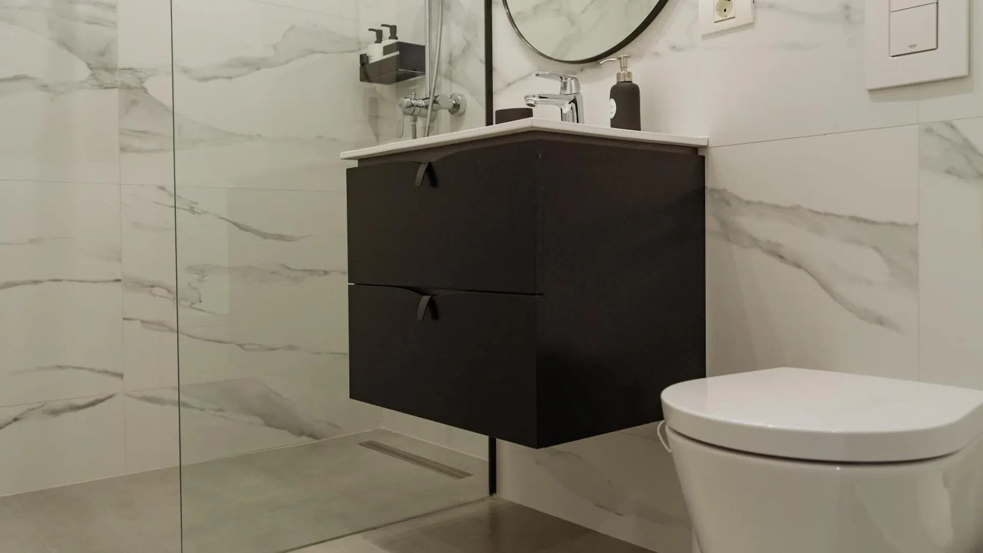 Plaza Luxury & Cozy Apartment Bucarest