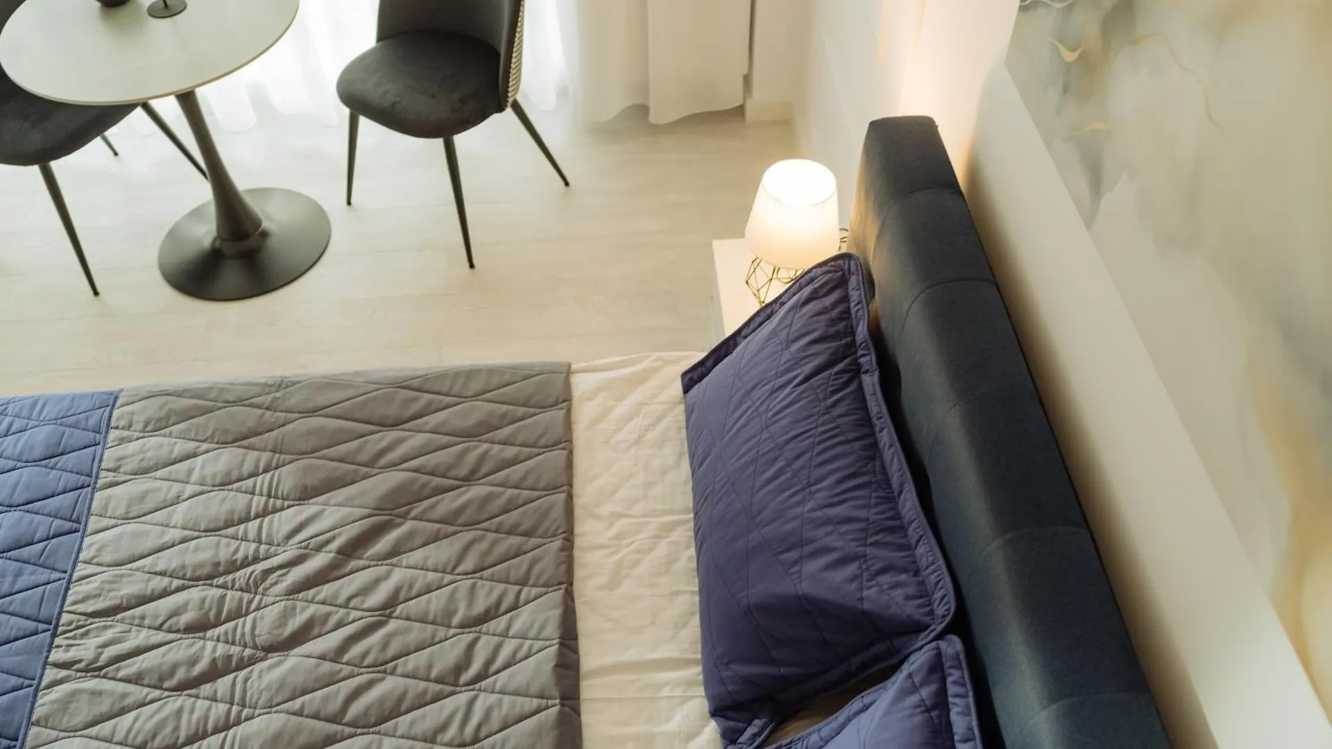 Plaza Luxury & Cozy Apartment Bucarest