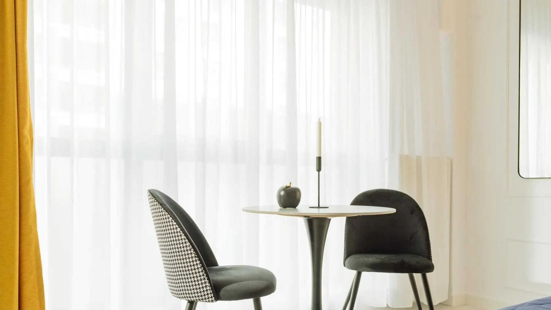 Plaza Luxury & Cozy Apartment Bucarest