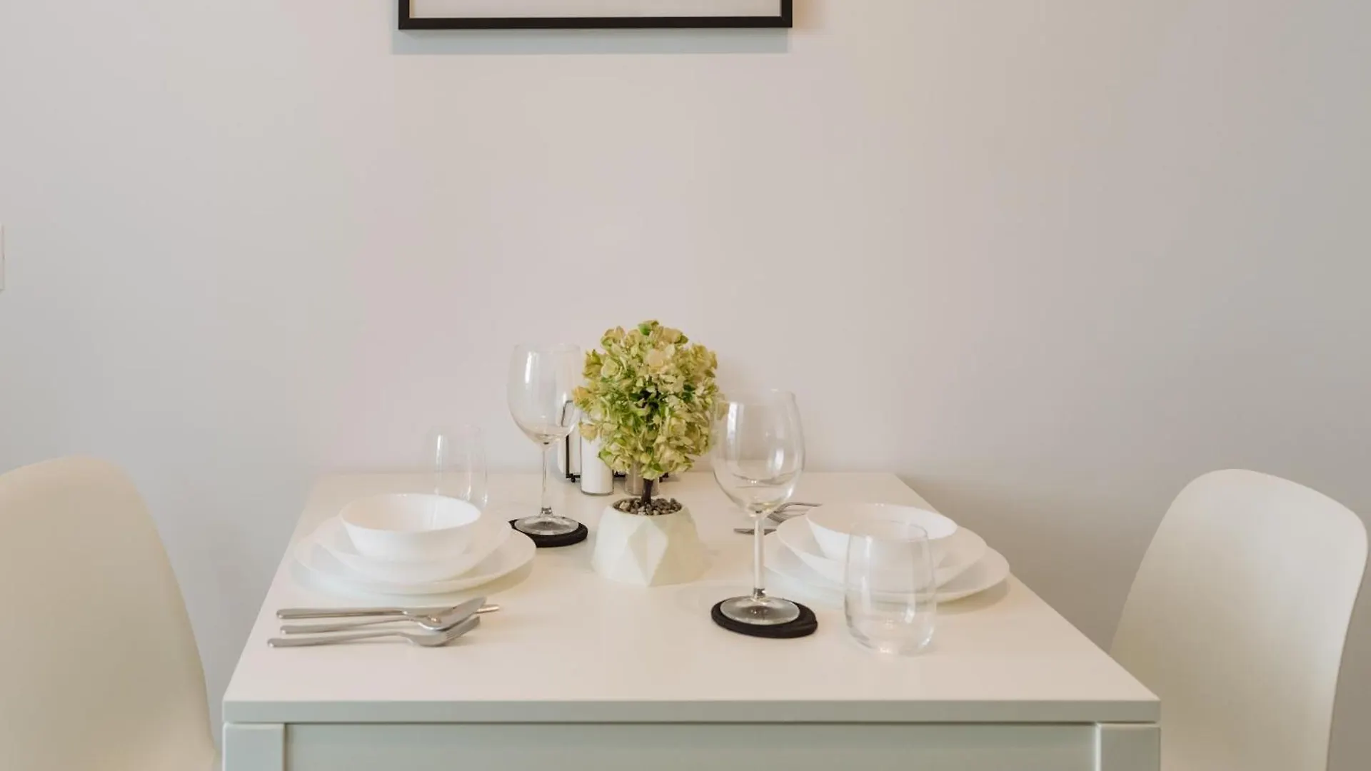Plaza Luxury & Cozy Apartment Bucarest